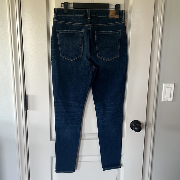 American Eagle “The Dream Jean” Skinny - Picture 2 of 3